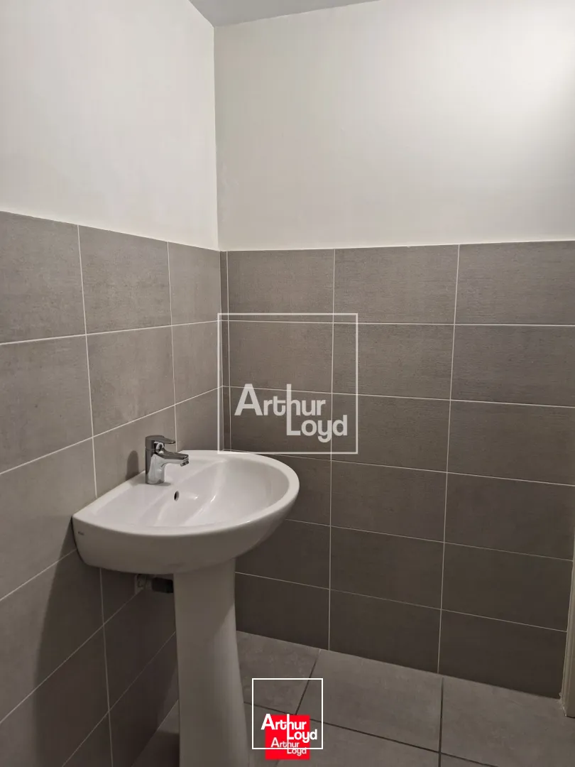 Bureaux - Location - MEYLAN - 38240 - 30.36-142.79 - 7588226