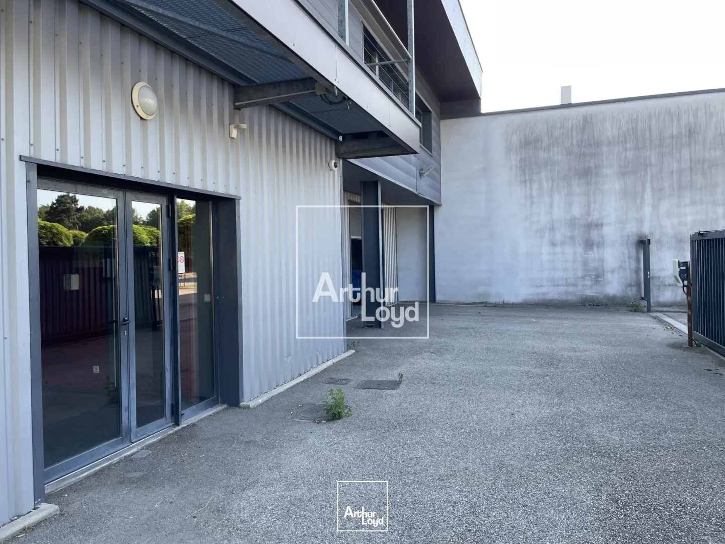 Locaux d'activité & Entrepôts - Location - SAINT MARTIN LE VINOUX - 38950 - 440-440 - 7588286