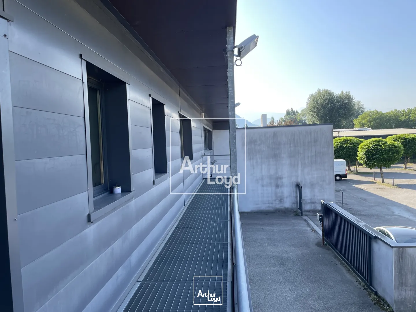 Locaux d'activité & Entrepôts - Location - SAINT MARTIN LE VINOUX - 38950 - 440-440 - 7588287