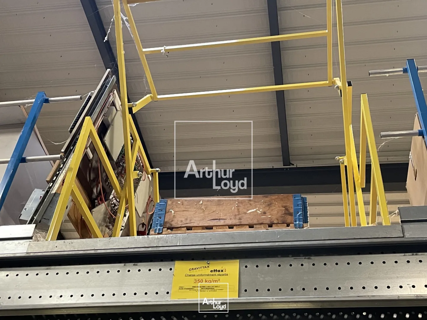 Locaux d'activité & Entrepôts - Location - SAINT MARTIN LE VINOUX - 38950 - 440-440 - 7588288