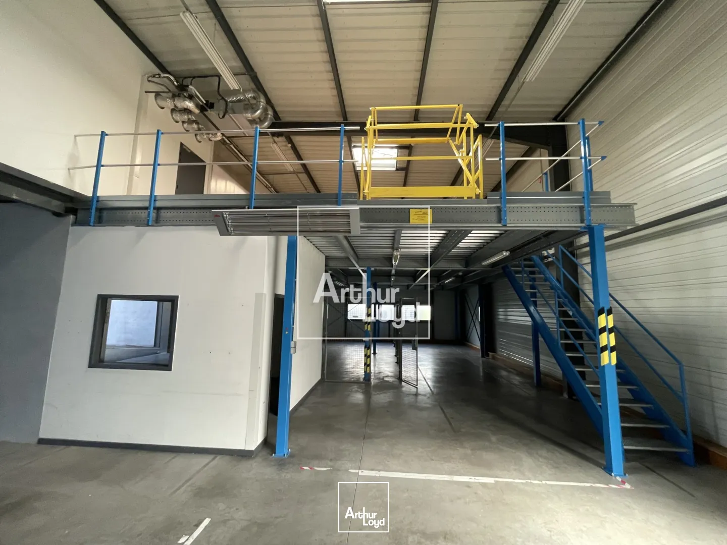 Locaux d'activité & Entrepôts - Location - SAINT MARTIN LE VINOUX - 38950 - 440-440 - 7588290