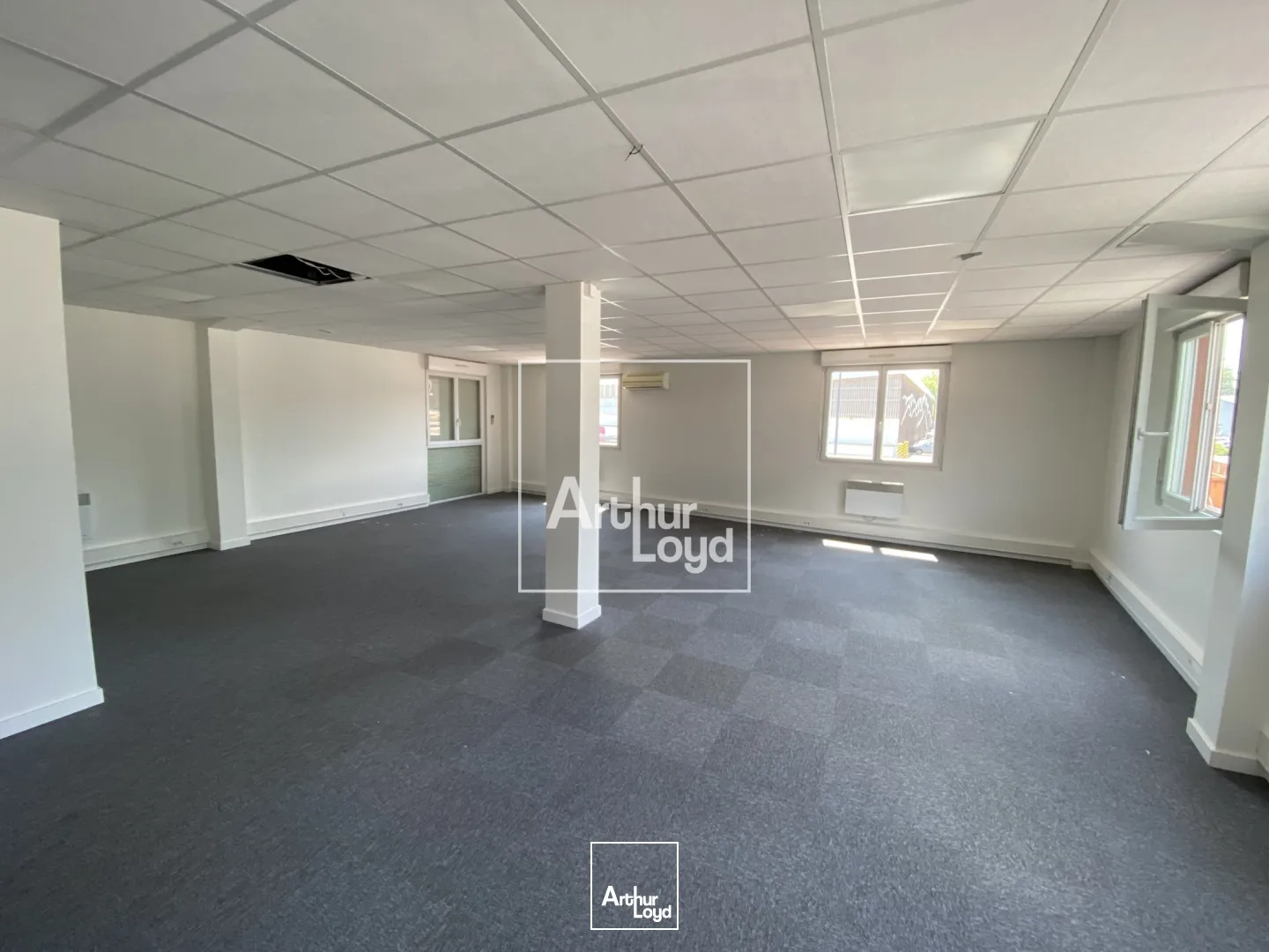 BUREAUX A LOUER - CROLLES 