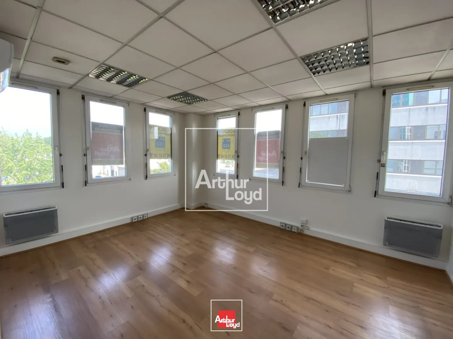 Bureaux - Location - MEYLAN - 38240 - 98.85-98.85 - 7588333