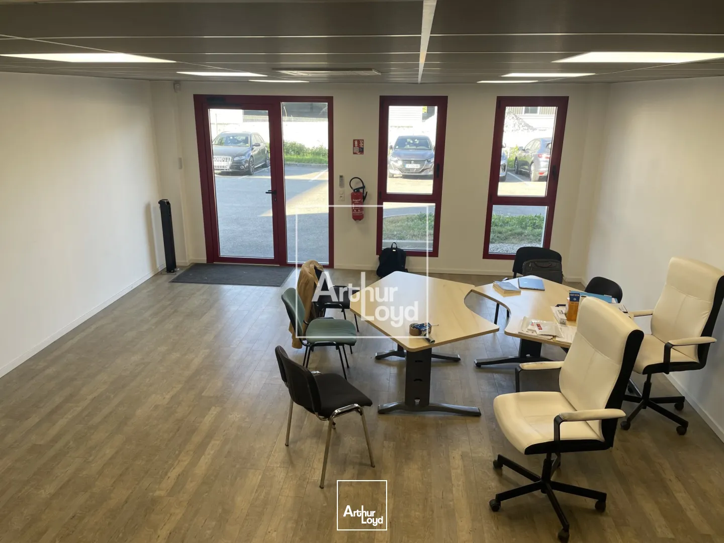 Locaux d'activité & Entrepôts - Location - LE VERSOUD - 38420 - 880-880 - 7588410