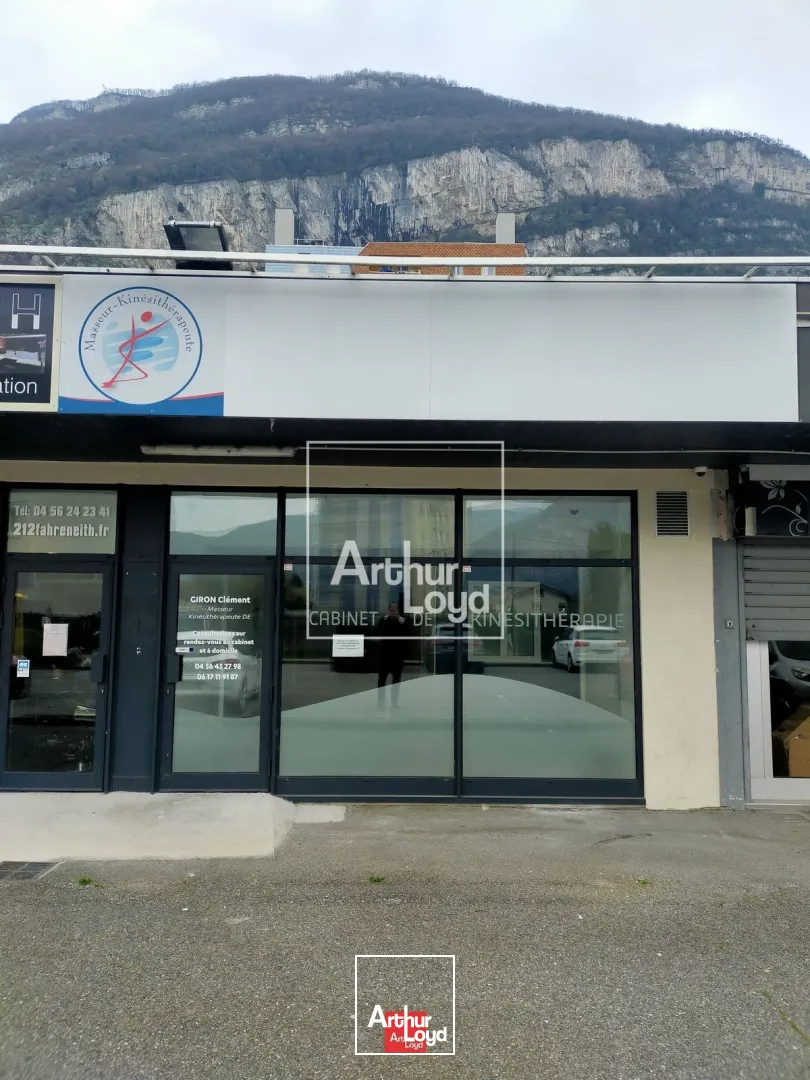 Locaux commerciaux - Location - SASSENAGE - 38360 - 83-83 - 7588438