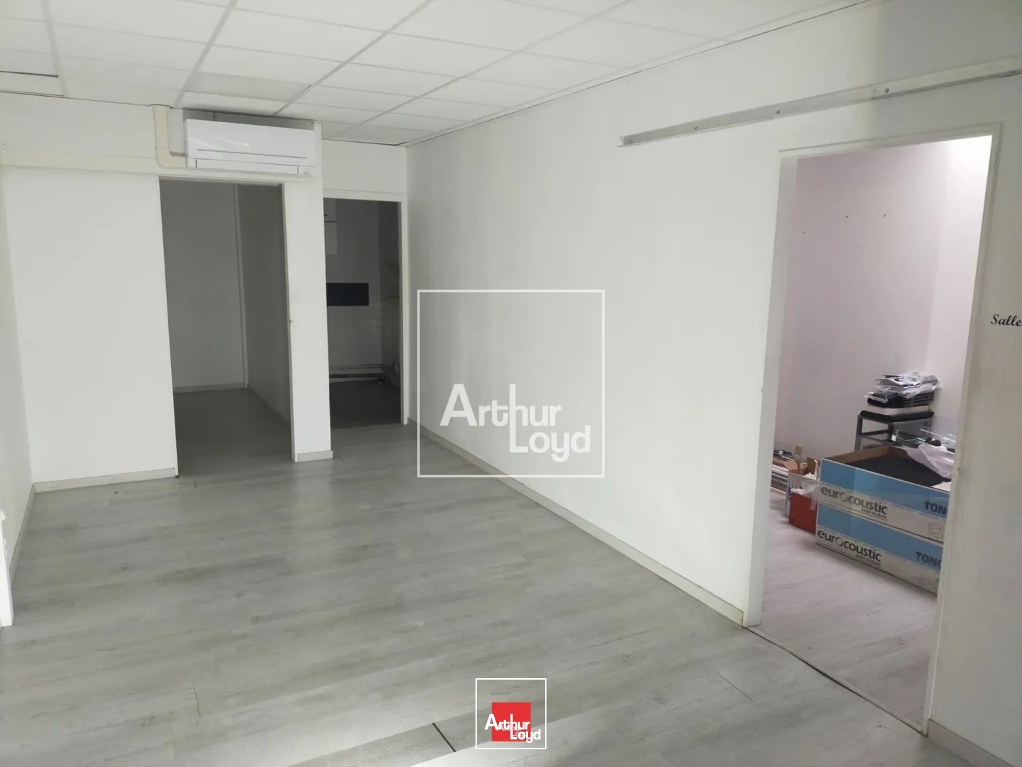 Locaux commerciaux - Location - SASSENAGE - 38360 - 83-83 - 7588442