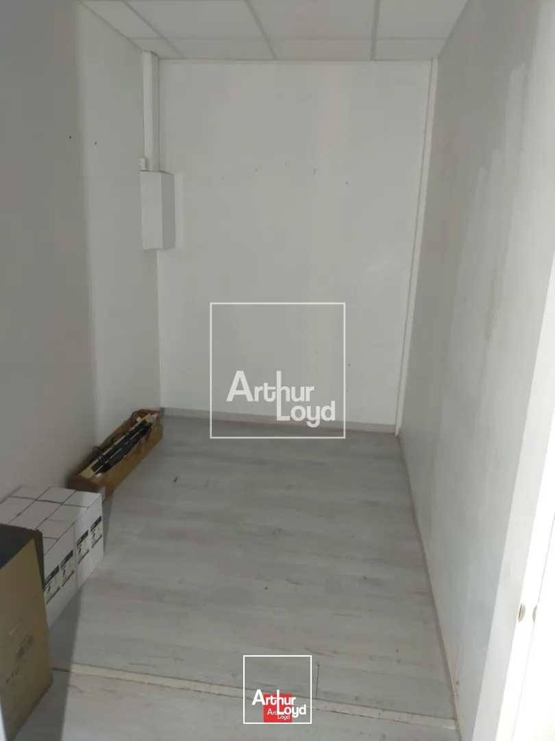 Locaux commerciaux - Location - SASSENAGE - 38360 - 83-83 - 7588446