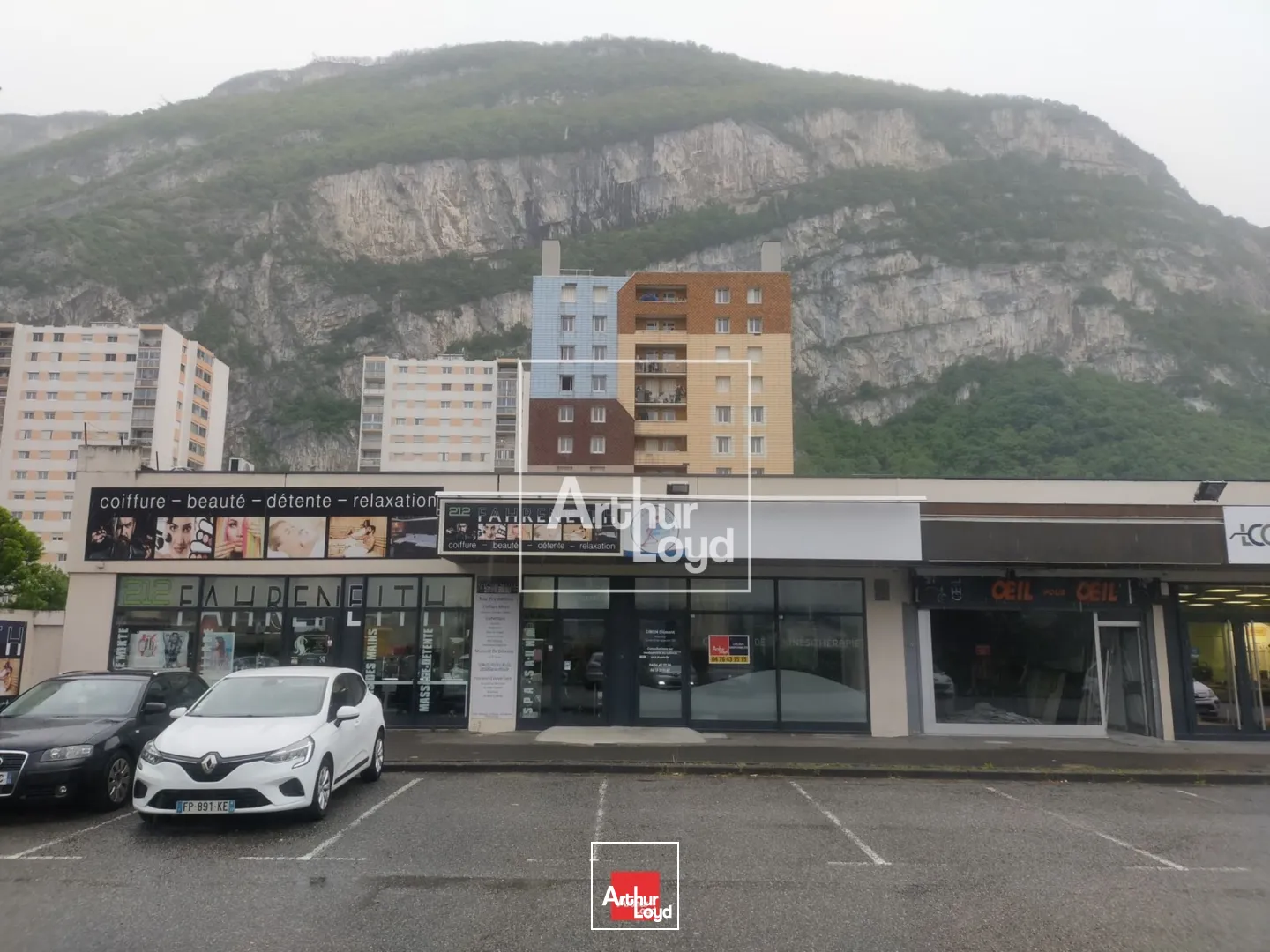 Locaux commerciaux - Location - SASSENAGE - 38360 - 83-83 - 7588437