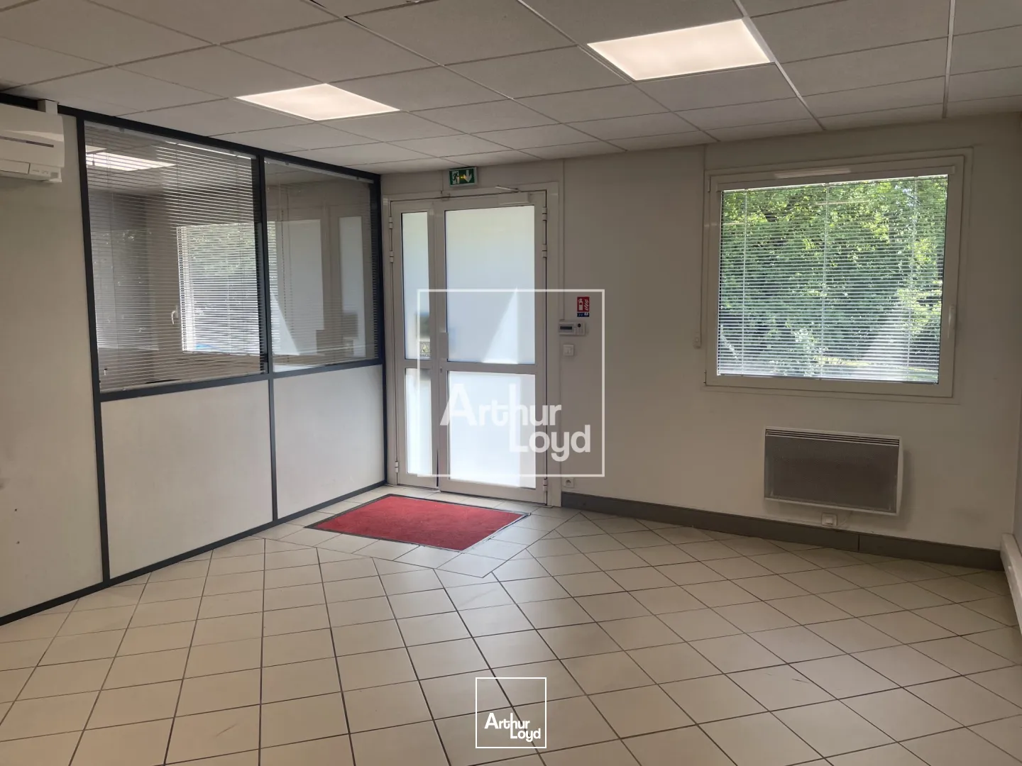 Locaux d'activité & Entrepôts - Location - MEYLAN - 38240 - 151.4-151.4 - 7588453