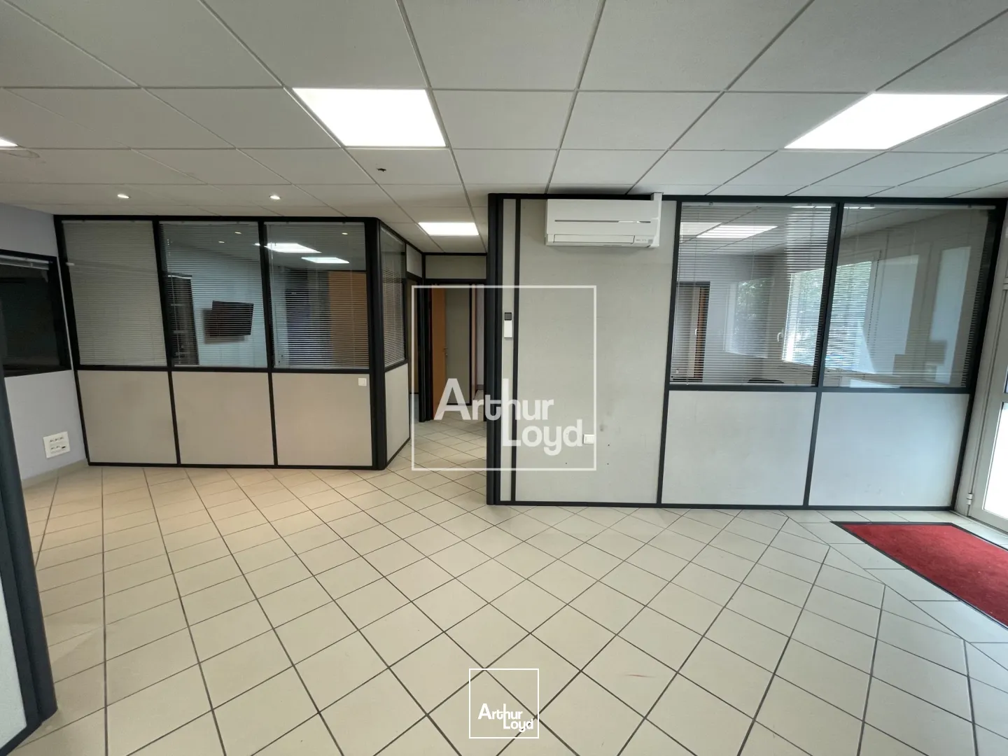 Locaux d'activité & Entrepôts - Location - MEYLAN - 38240 - 151.4-151.4 - 7588451