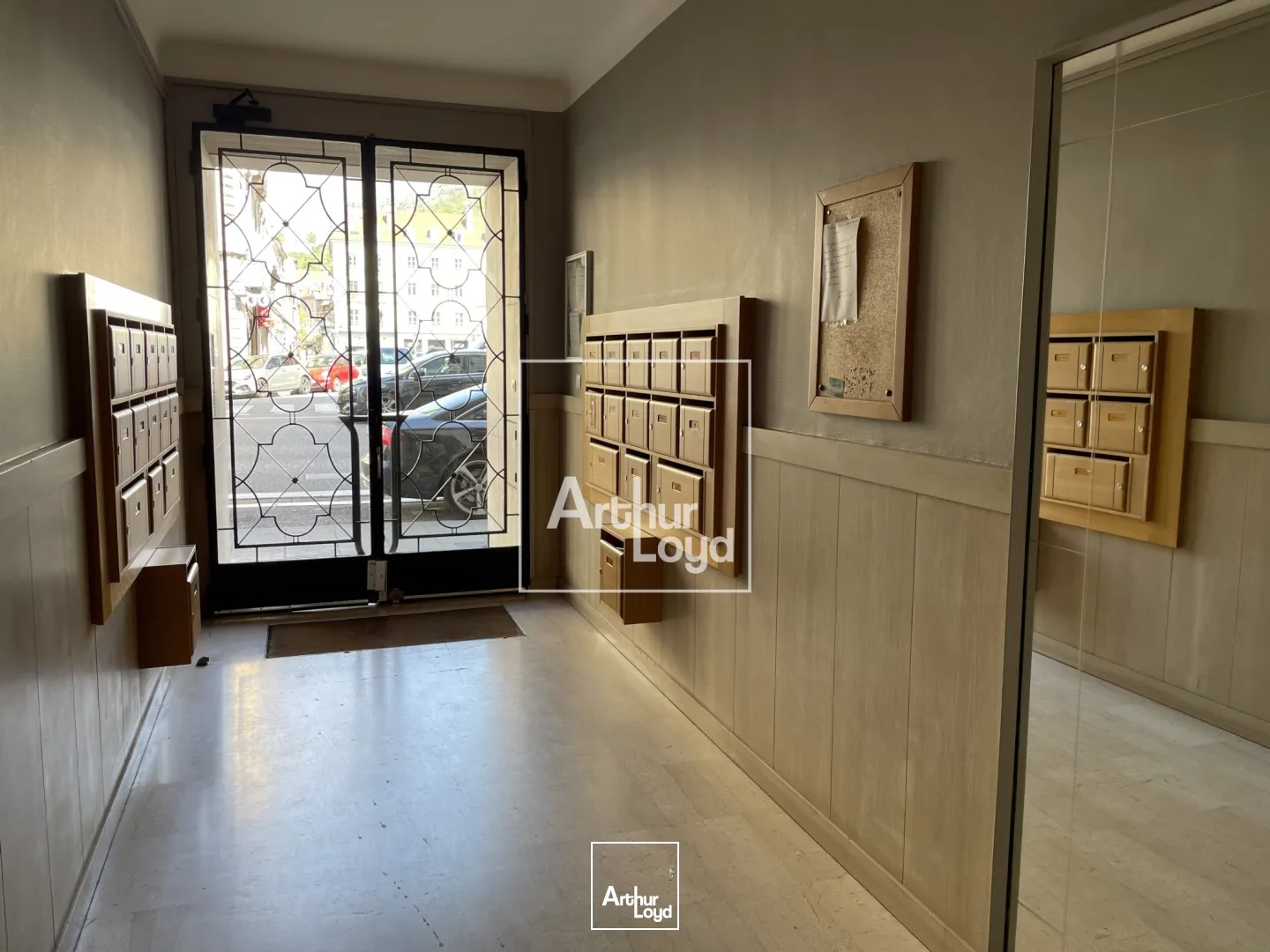 A LOUER - Bureaux 40 m² - GRENOBLE HYPERCENTRE