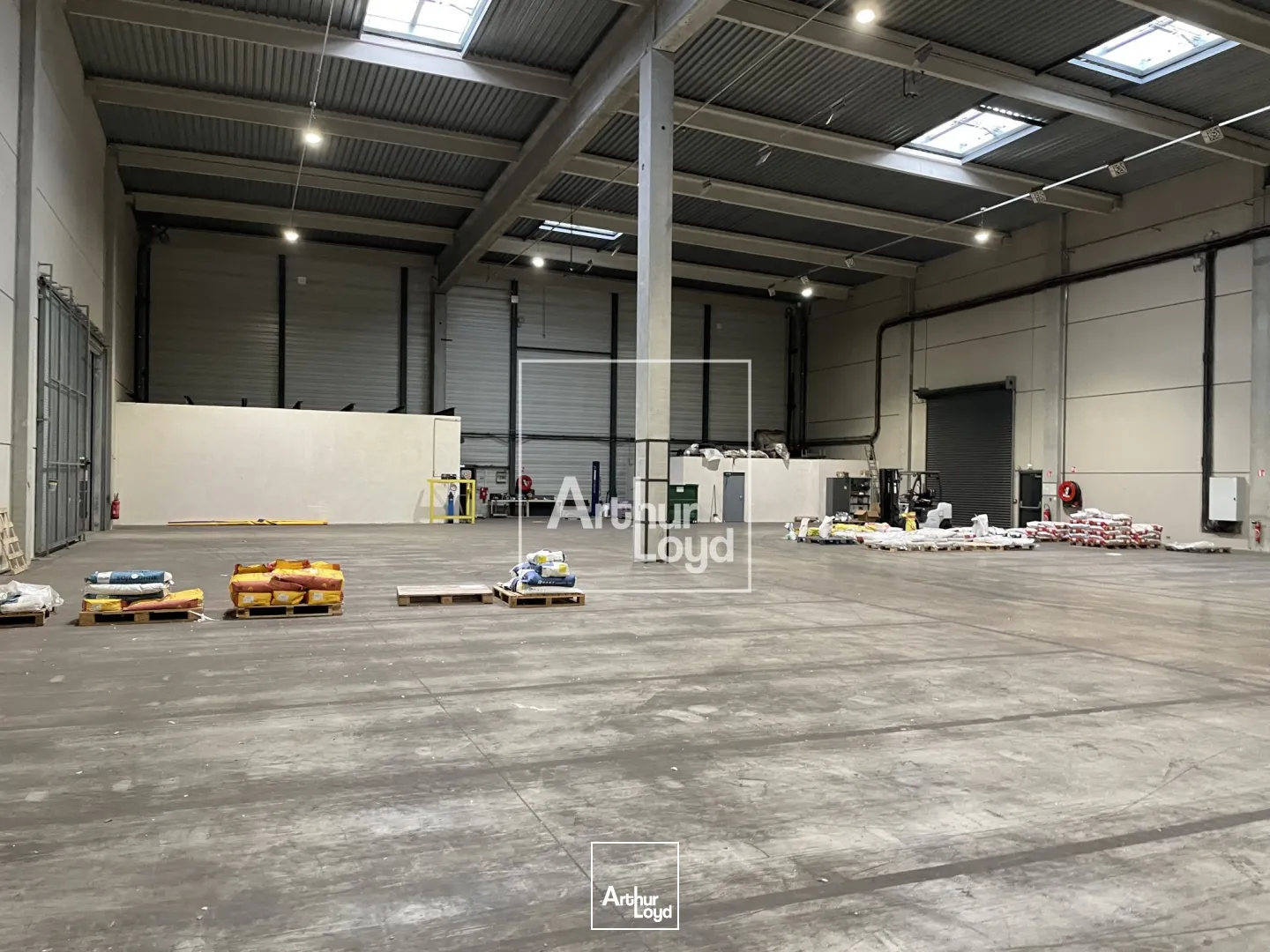 Ténement exceptionnel 22&nbsp;698 m² sur terrain de plus de 10 HA