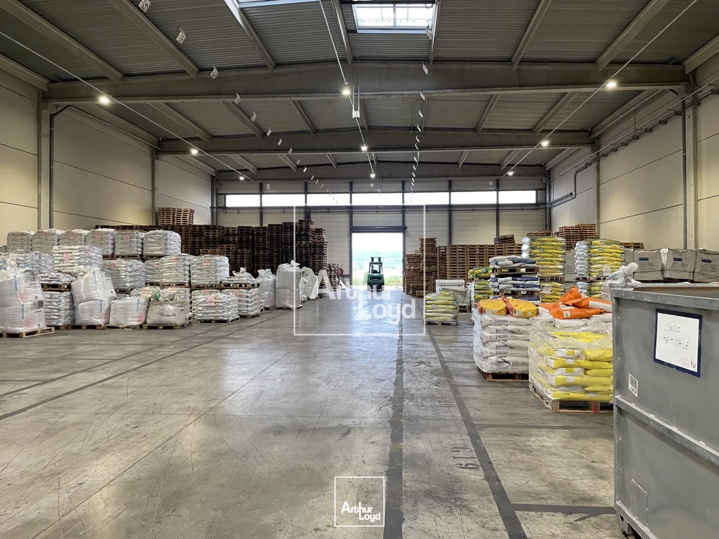 Ténement exceptionnel 22&nbsp;698 m² sur terrain de plus de 10 HA