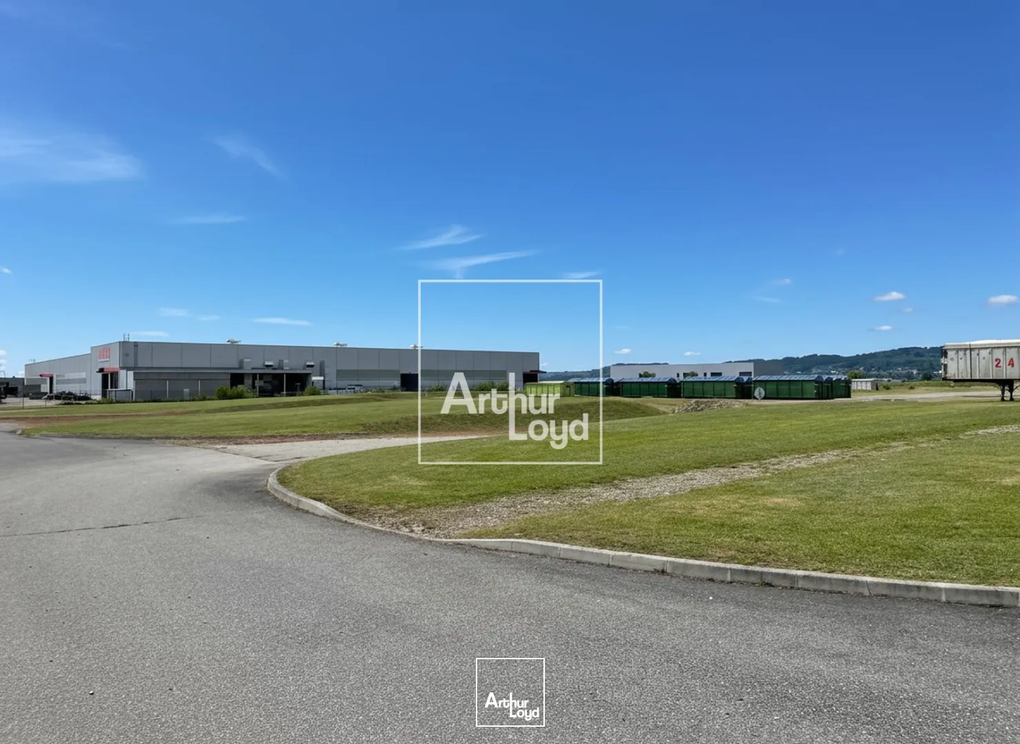 Ténement exceptionnel 22&nbsp;698 m² sur terrain de plus de 10 HA