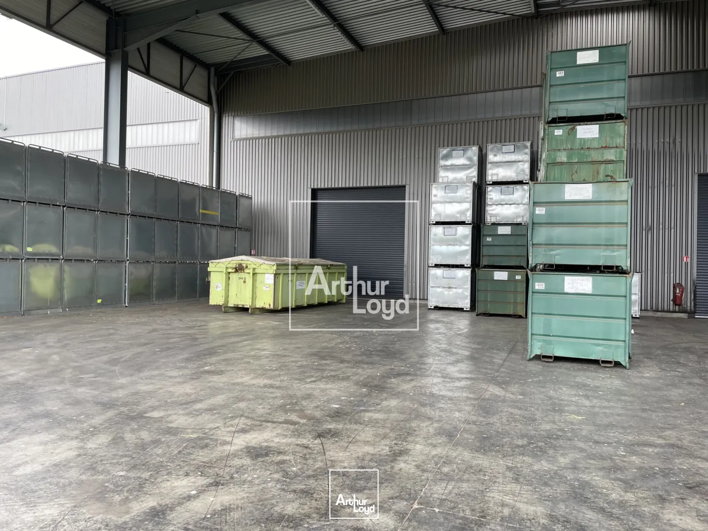 Ténement exceptionnel 22&nbsp;698 m² sur terrain de plus de 10 HA