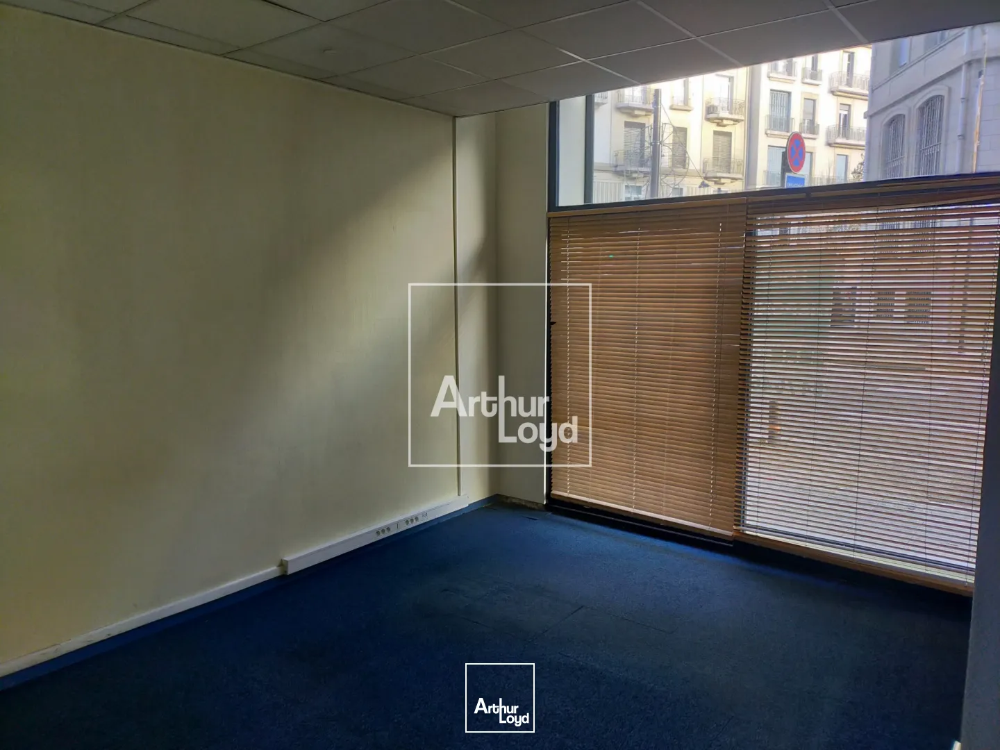 Locaux commerciaux - Vente - GRENOBLE - 38000 - 84-84 - 7588515