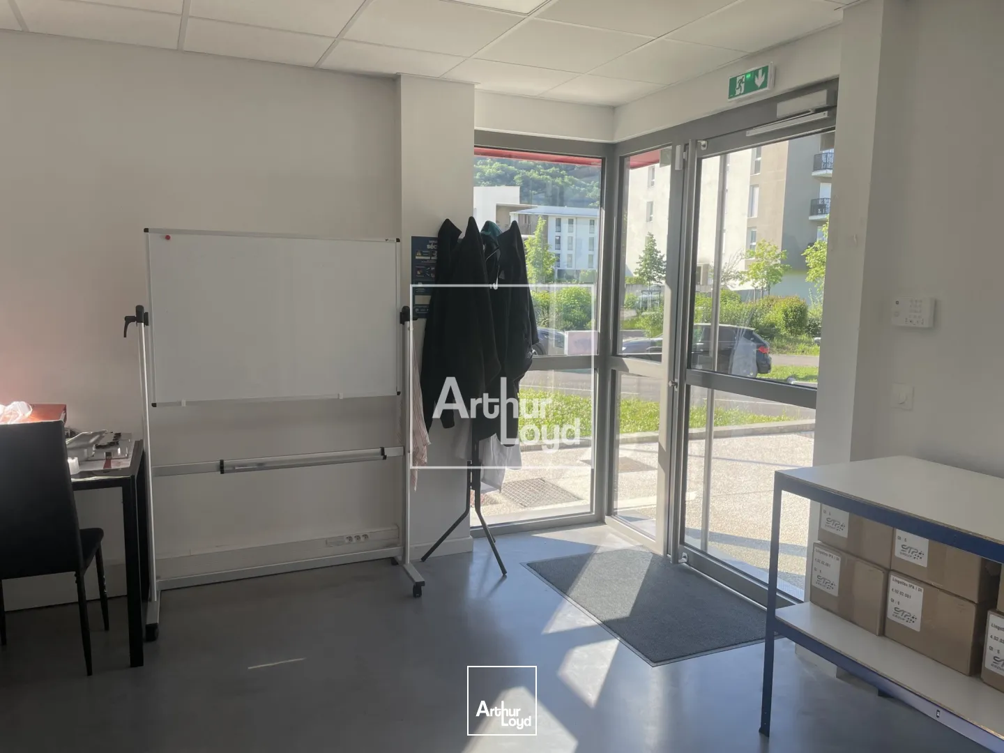 Locaux d'activité & Entrepôts - Location - DOMENE - 38420 - 335.75-335.75 - 7588554