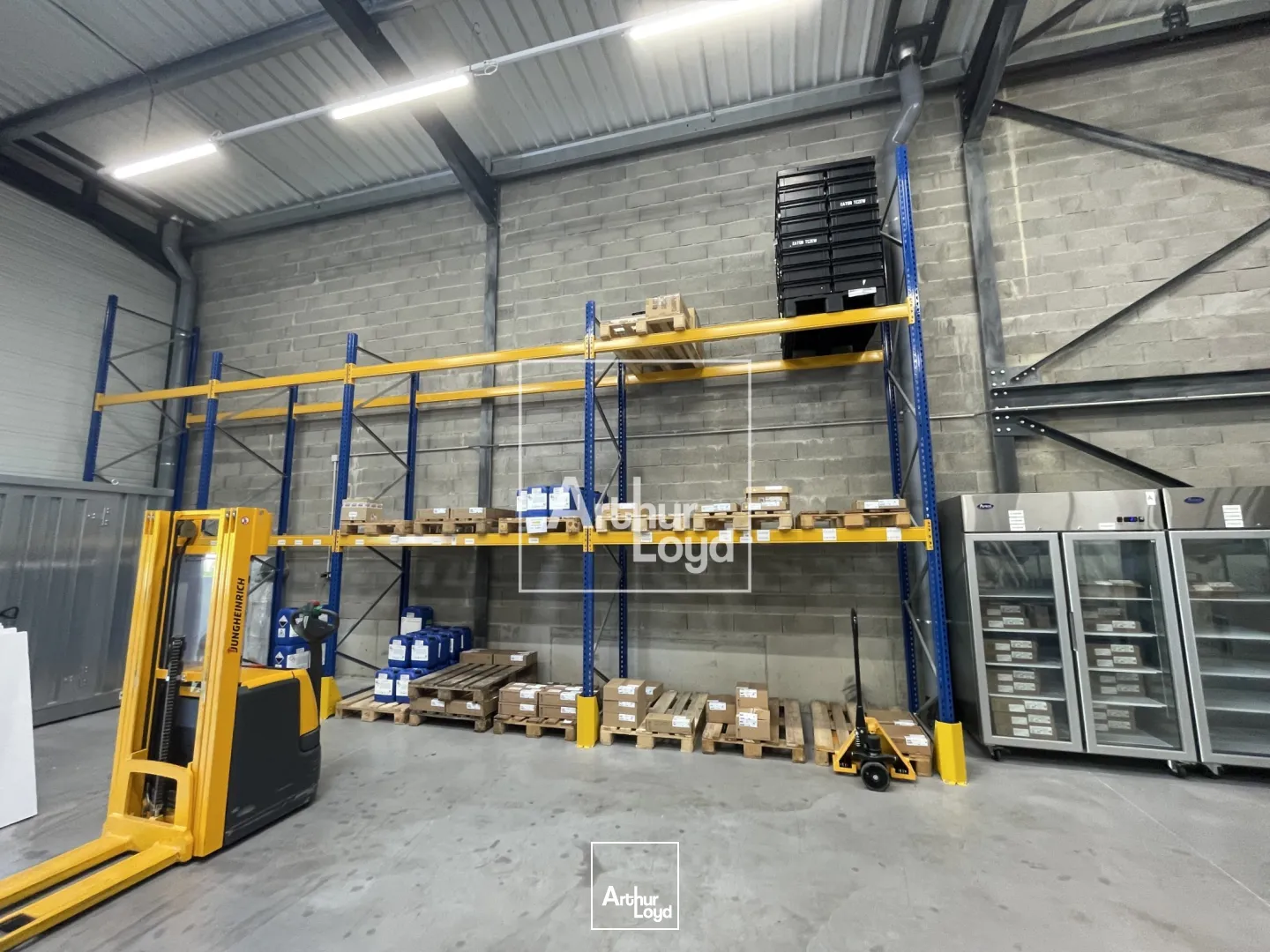 Locaux d'activité & Entrepôts - Location - DOMENE - 38420 - 335.75-335.75 - 7588555