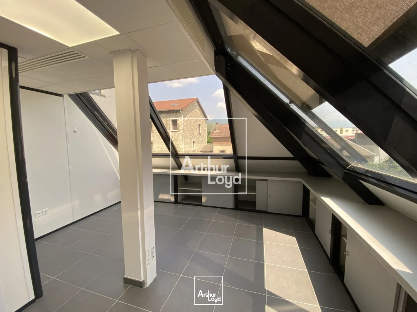 bureaux a louer divisibles à Sassenage 