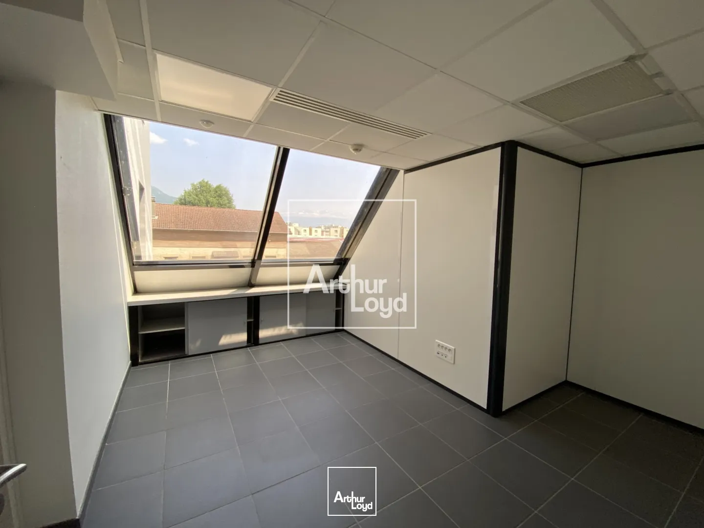 bureaux a louer divisibles à Sassenage 