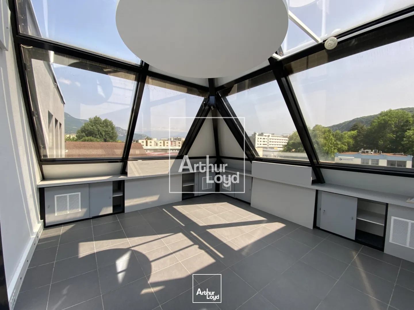 bureaux a louer divisibles à Sassenage 