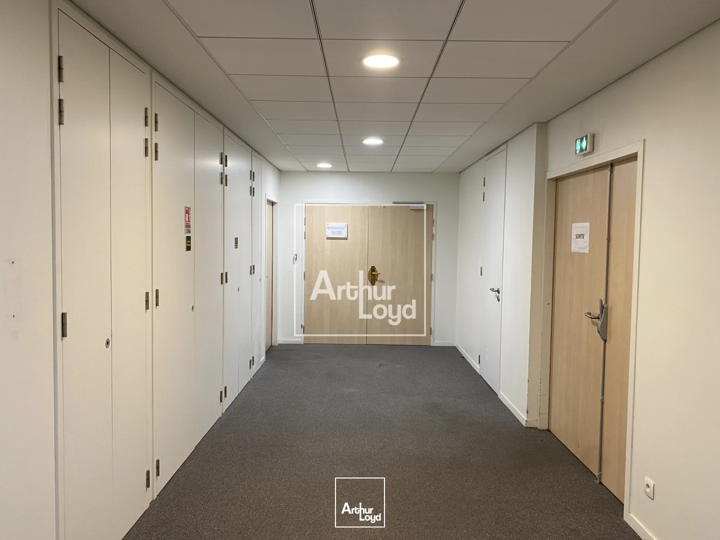 2 BUREAUX A LOUER DE 334 M² - SECTEUR PALAIS DE JUSTICE A GRENOBLE 