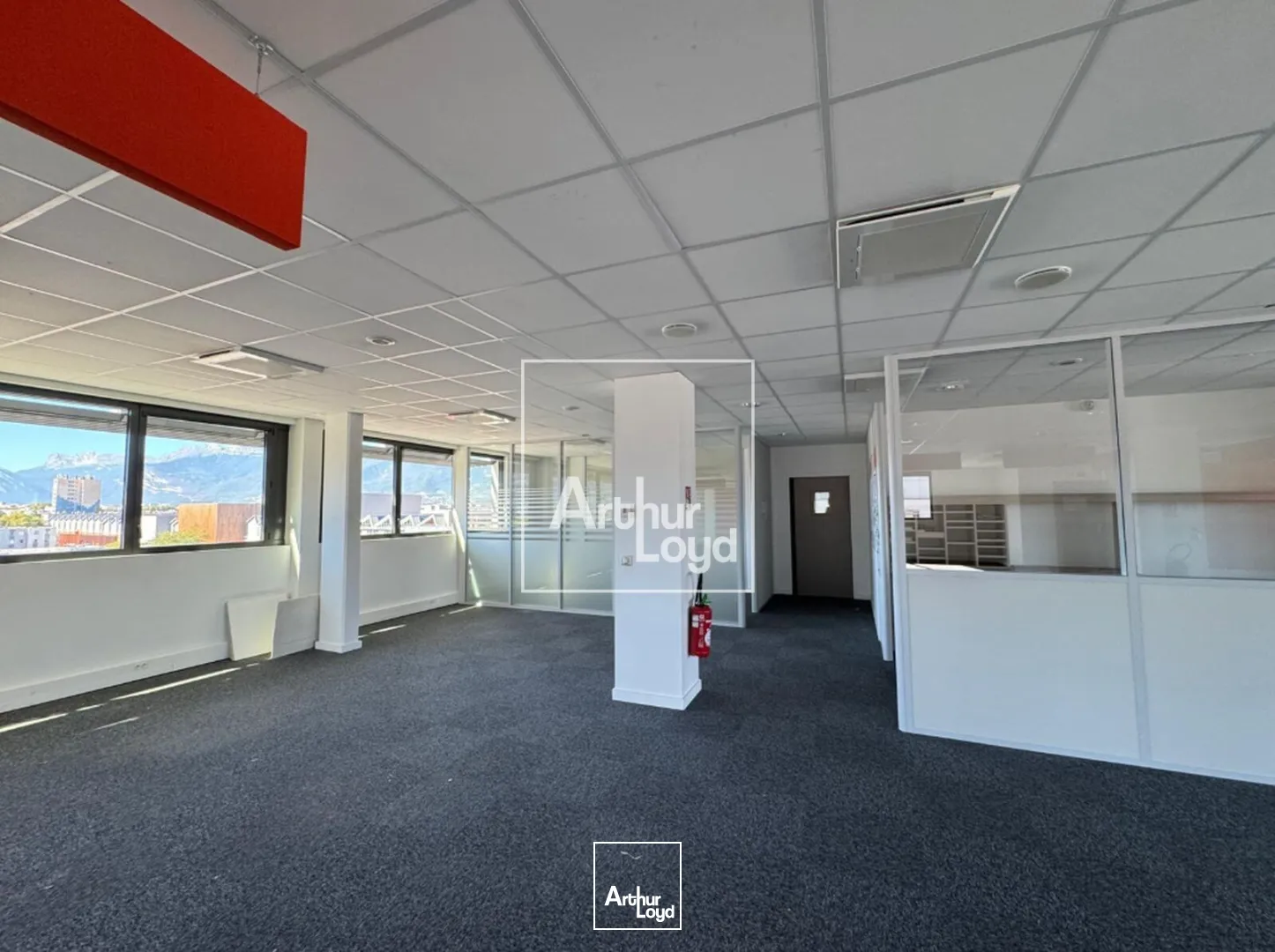 BUREAUX A LOUER 4ème ETAGE - 253 m² - SMH