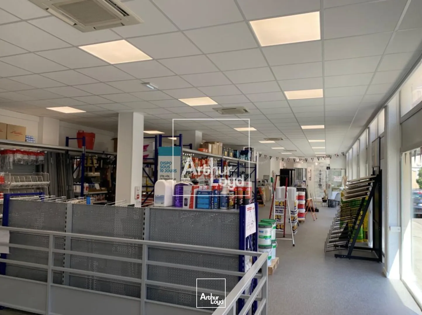 local commercial 698 m² location Grenoble