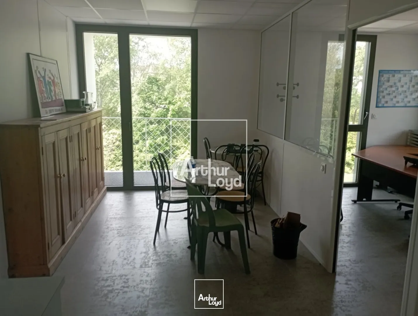 BUREAUX DE STANDING A LOUER A MEYLAN - 151 m²