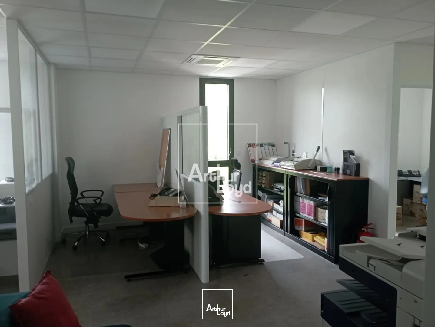 BUREAUX DE STANDING A LOUER A MEYLAN - 151 m²