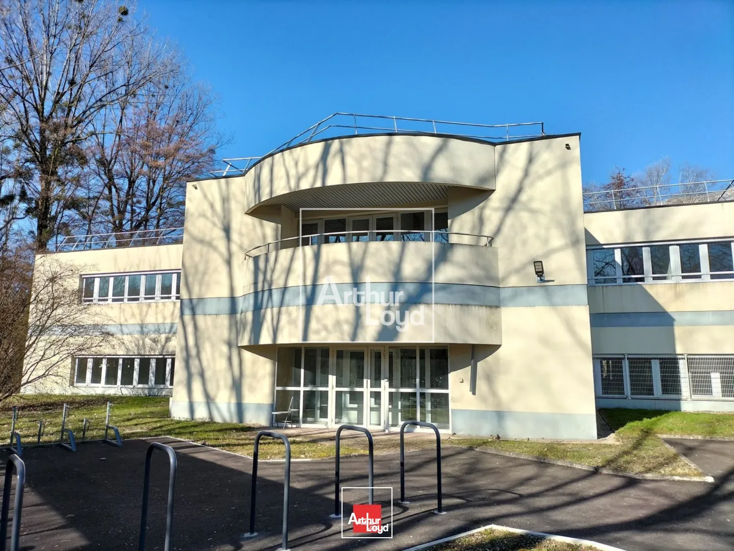 BUREAUX A LOUER MEYLAN INOVALLEE 983m² AVEC PARKING COMPRIS