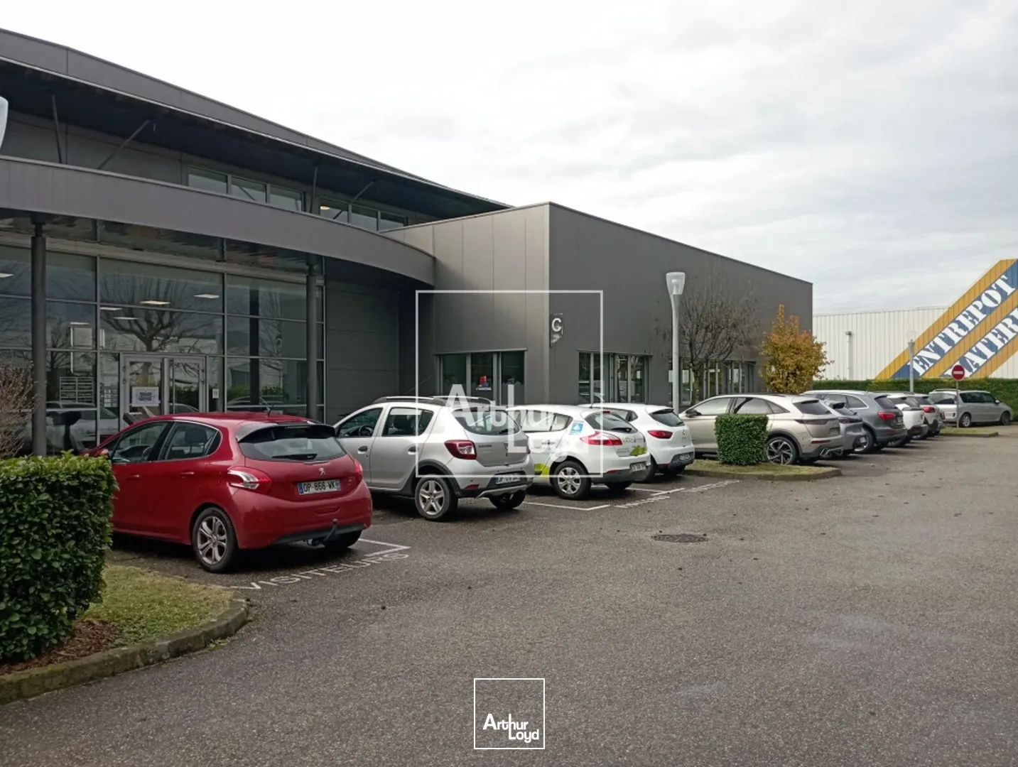 BUREAUX A LOUER - CENTR'ALP - DIVISIBLES A PARTIR DE 100 M² 