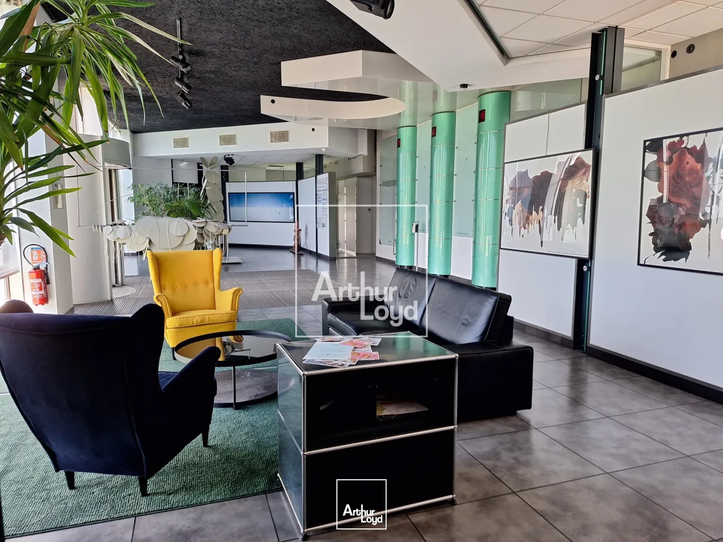 LOCATION DE BUREAUX A ECHIROLLES PARC SUD GALAXIE AVEC PARKINGS 