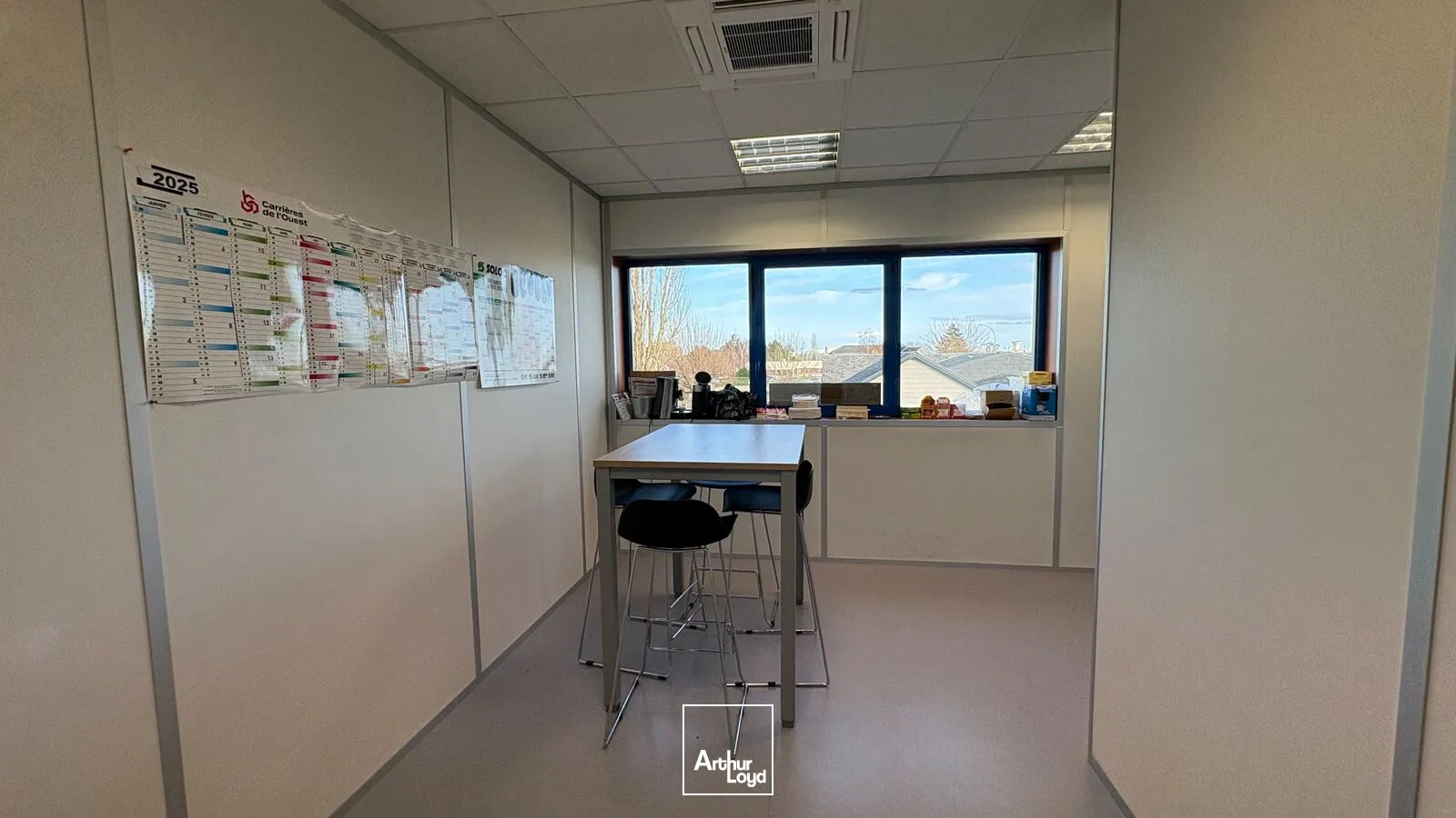 Locaux d'activité & Entrepôts - Location - LA CHAPELLE SAINT MESMIN - 45380 - 383-383 - 7589085