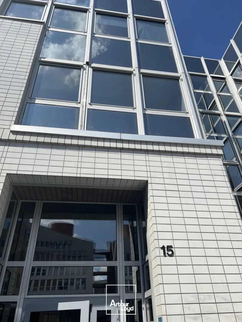 Bureaux à louer à MONTIGNY LE BRETONNEUX 78180