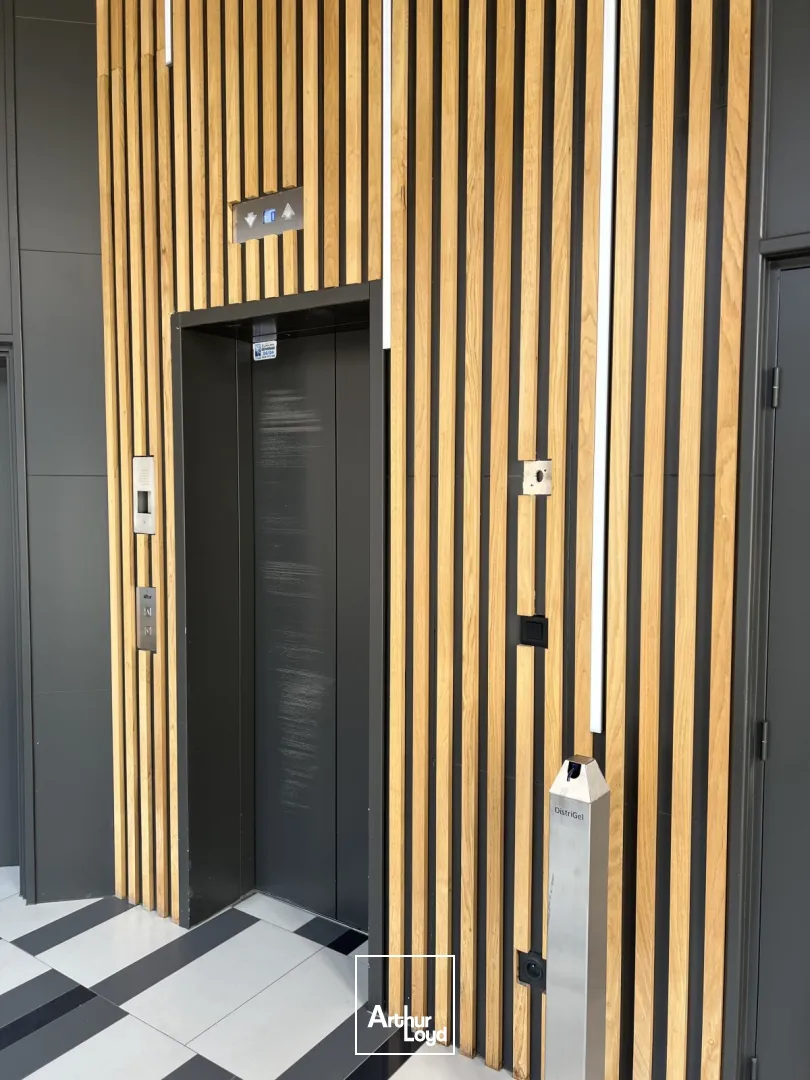 Bureaux à louer à MONTIGNY LE BRETONNEUX 78180