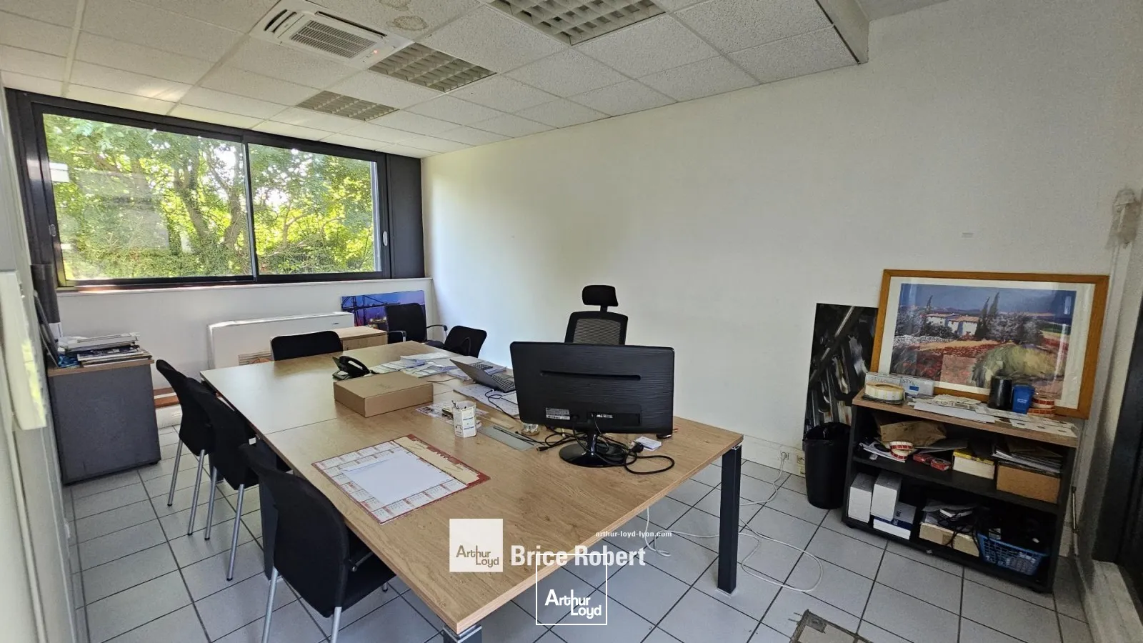 A louer - LE PATIO - Bureaux en rez-de-chaussée - Dardilly