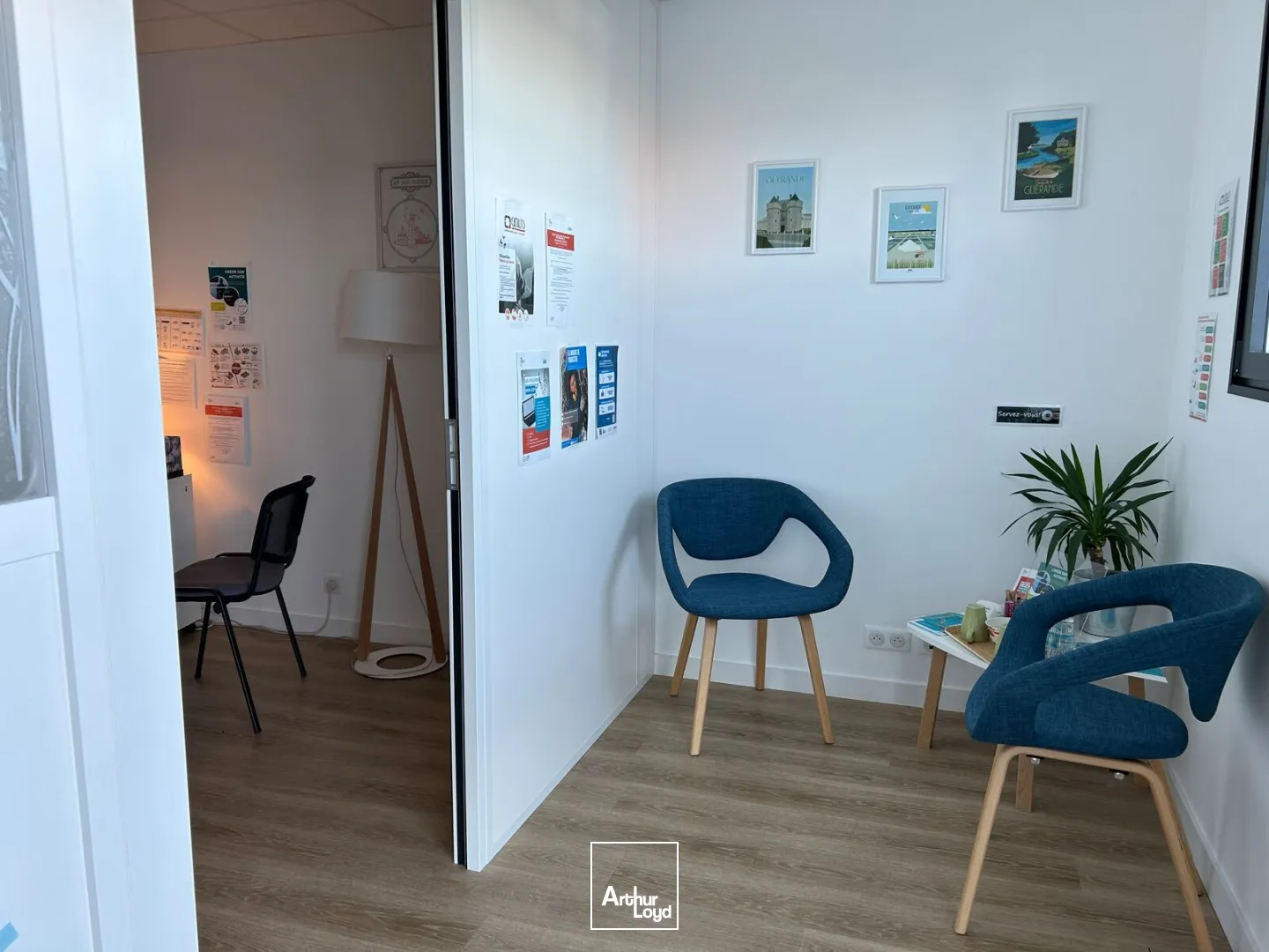 A LOUER - BUREAUX - GUERANDE - VILLEJAME- 39 M2