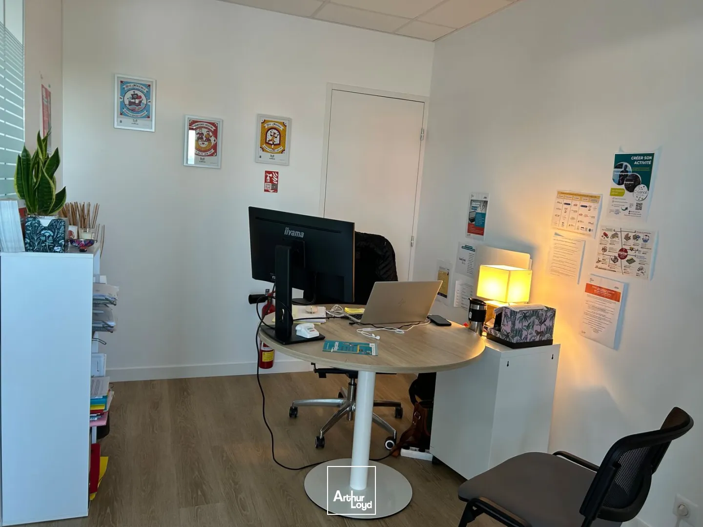 A LOUER - BUREAUX - GUERANDE - VILLEJAME- 39 M2