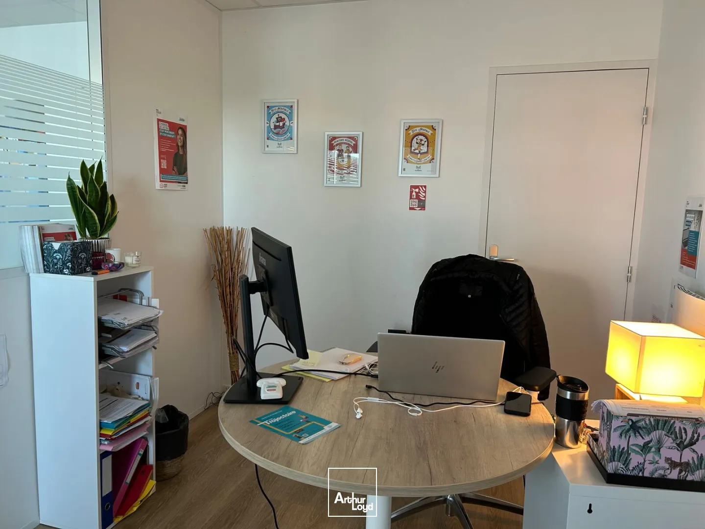 A LOUER - BUREAUX - GUERANDE - VILLEJAME- 39 M2