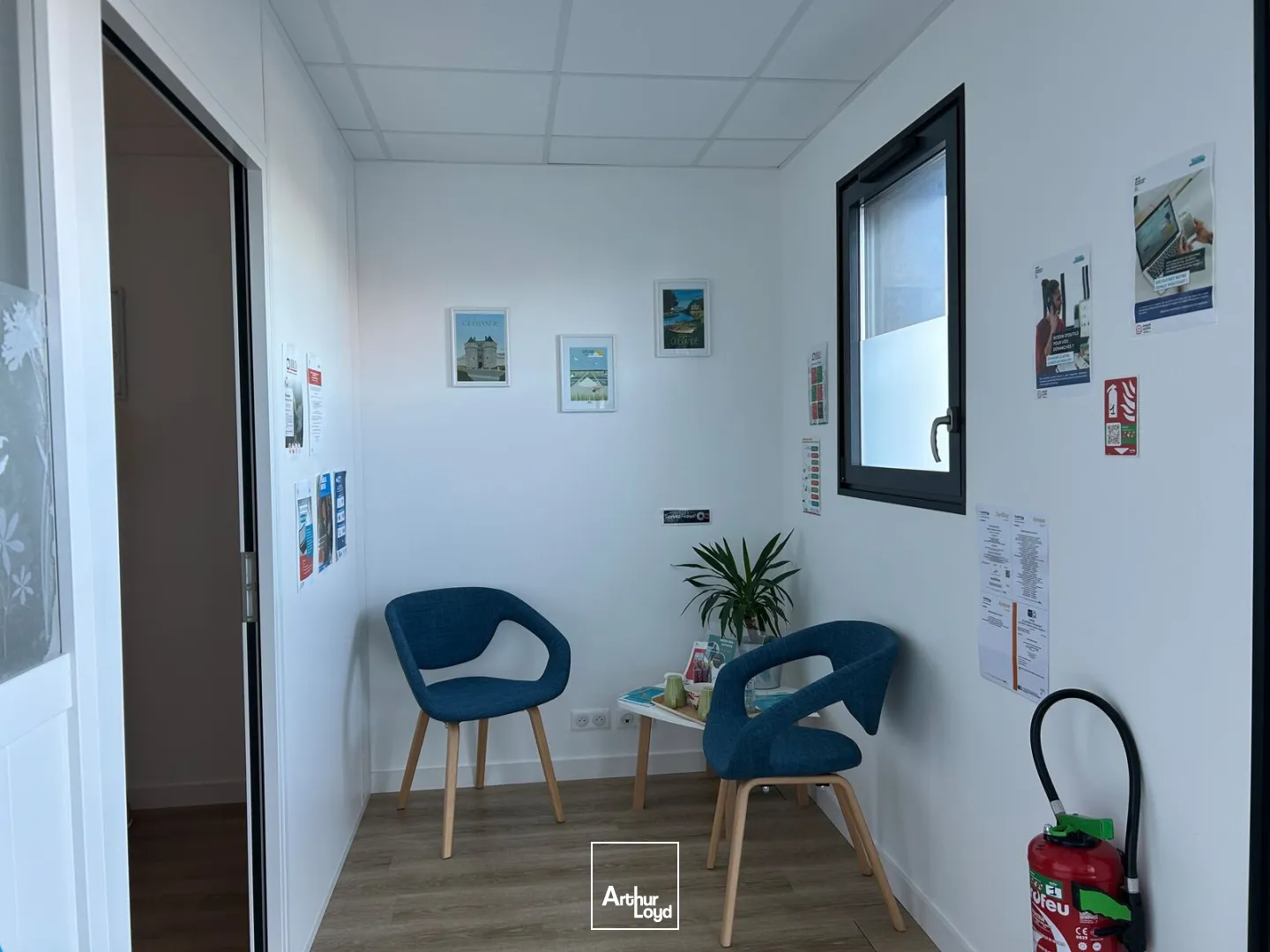 A LOUER - BUREAUX - GUERANDE - VILLEJAME- 39 M2