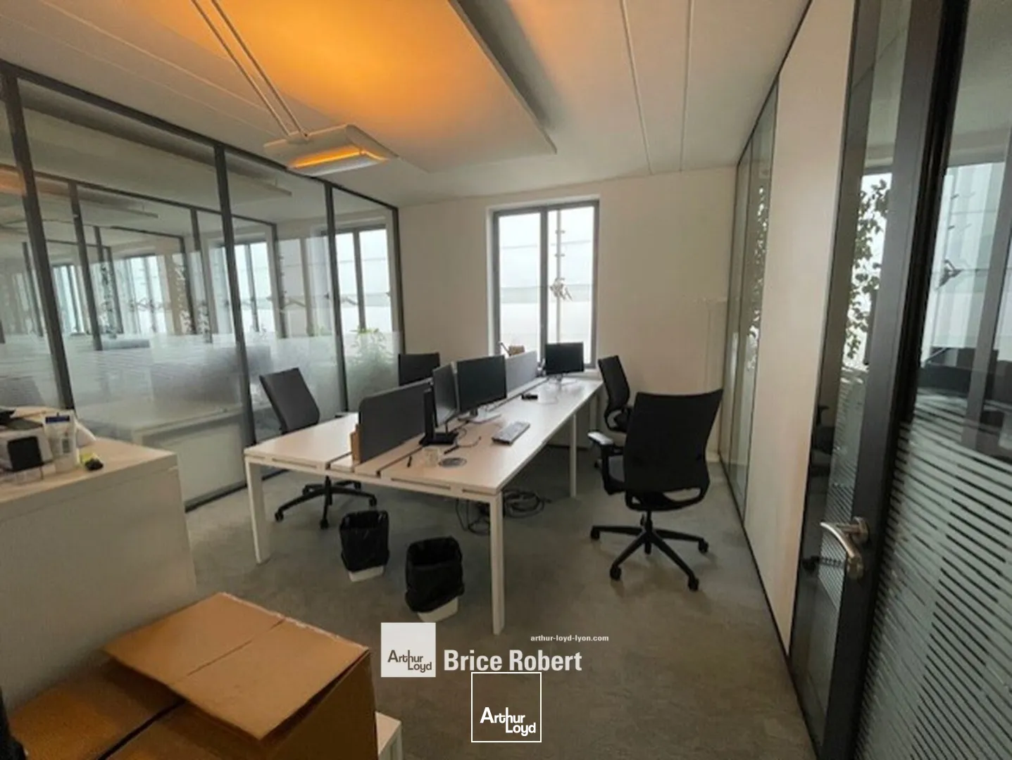 A louer - CITE INTERNATIONALE - Bureaux lumineux - Lyon 6ème 