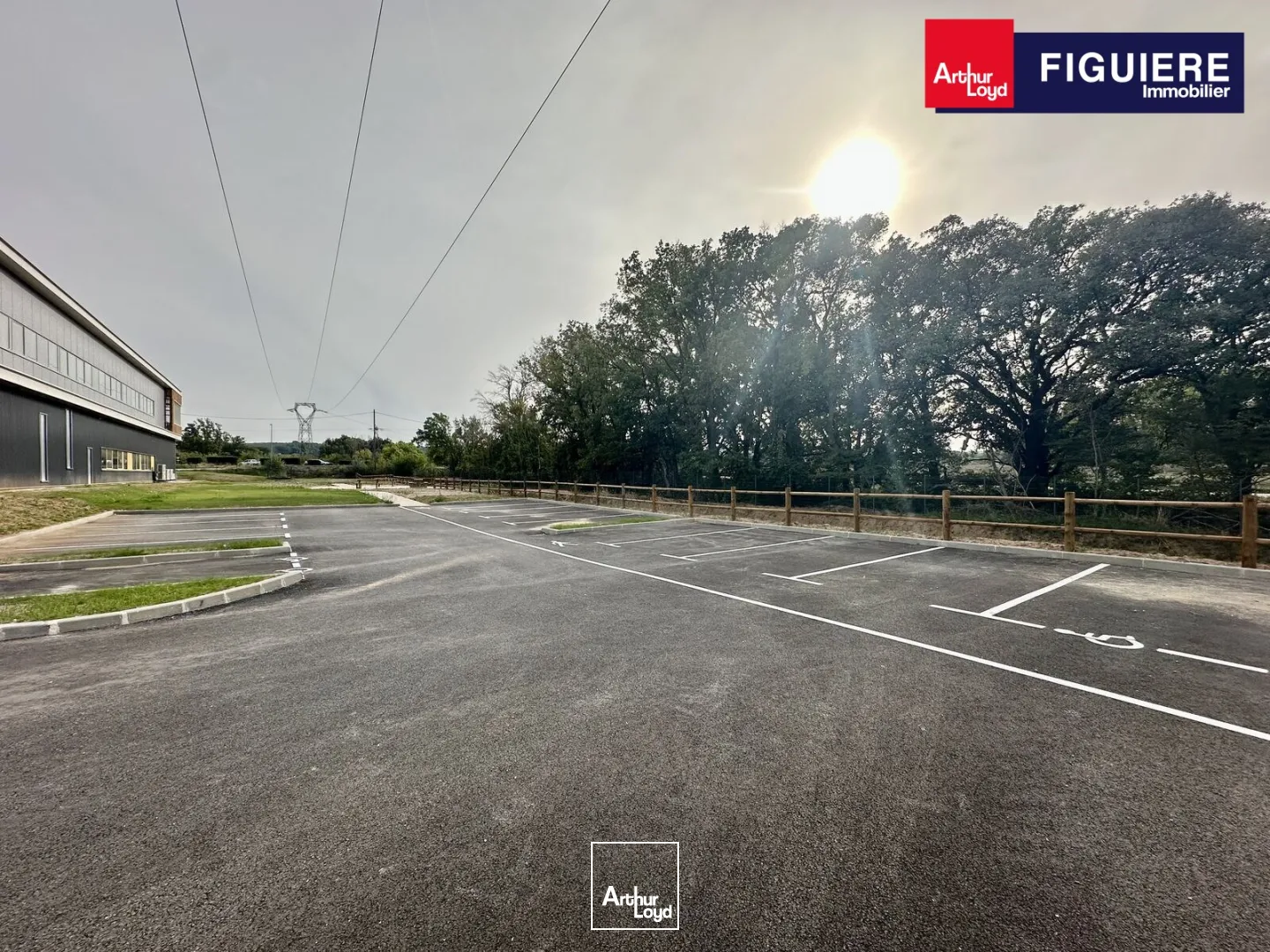 Locaux d'activité & Entrepôts - Vente - ROUSSET - 13790 - 578-578 - 7592786