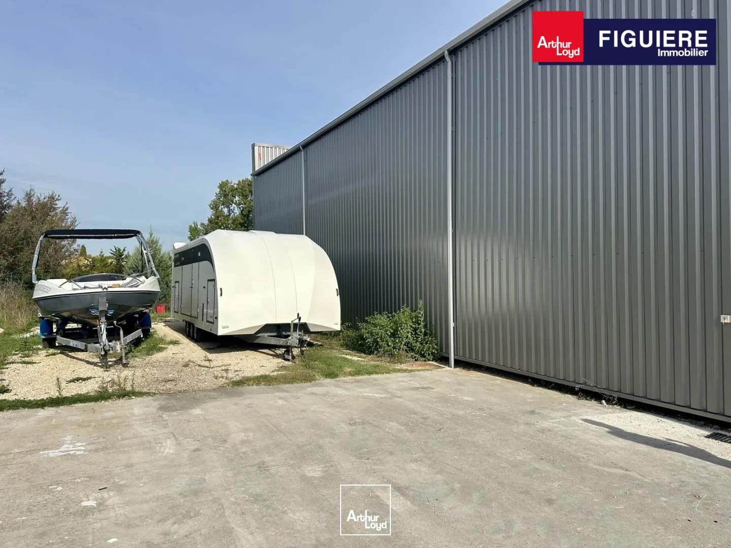 Entrepôt à LOUER sur le Pole d'activités d'AIX EN PROVENCE