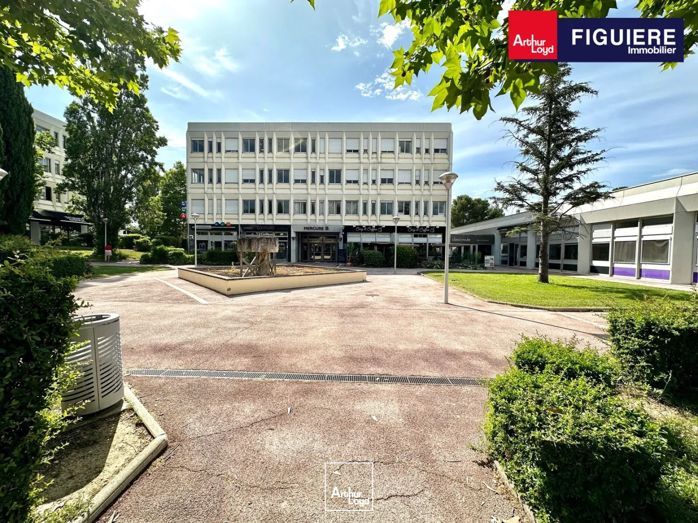 BUREAUX À VENDRE EN DERNIER ÉTAGE