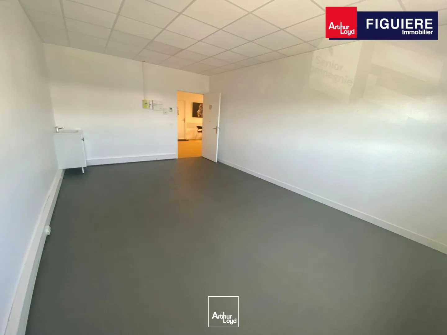 BUREAU 22m² A LOUER ZONE DU TUBE A ISTRES