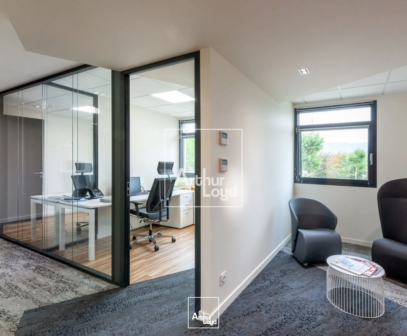 BUREAUX A VENDRE OU A LOUER - ESPACE COMBOIRE 