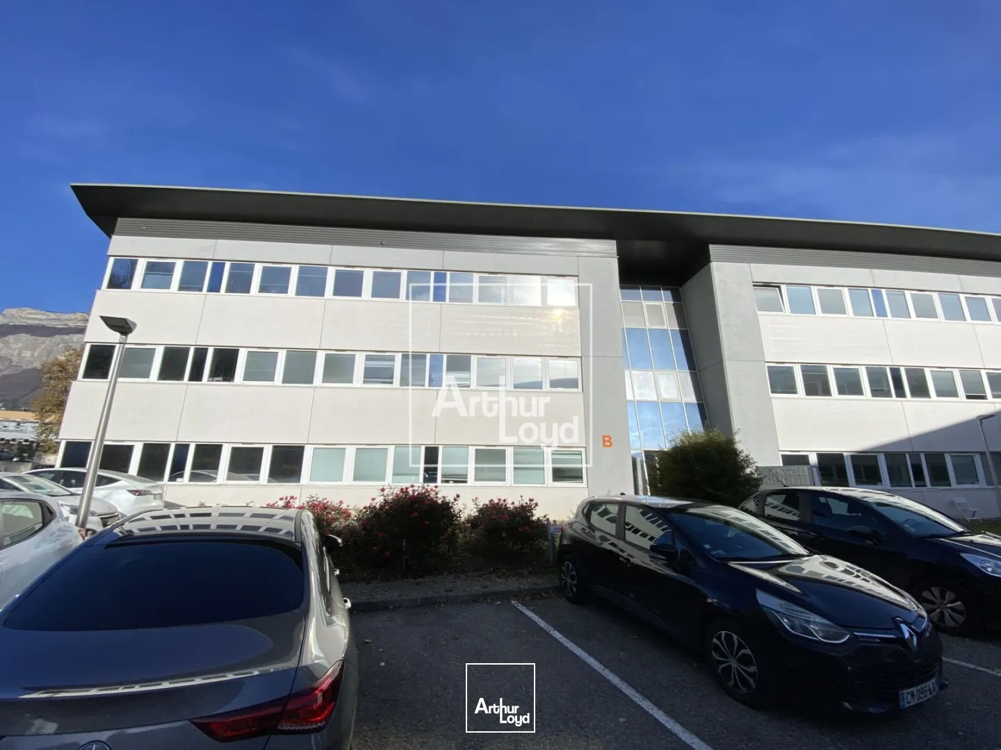 BUREAUX A VENDRE 155 m² - MONTBONNOT 