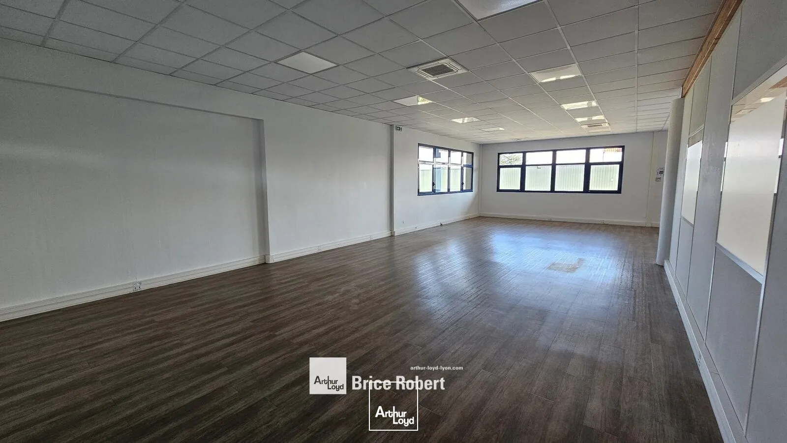 A louer - Bureaux rénovés - Bron