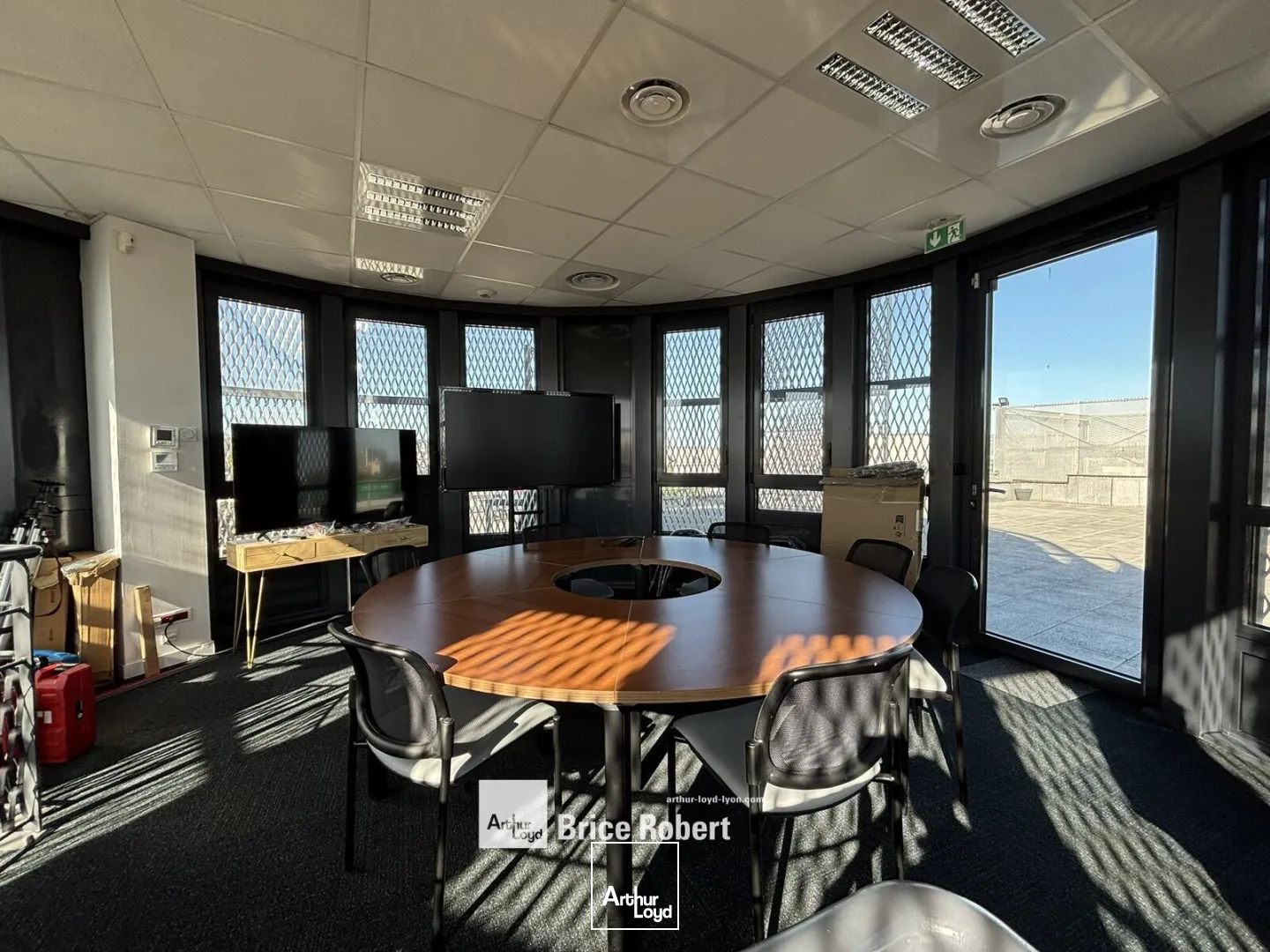 A vendre - LE STARGATE - Bureaux avec terrasse privative - Vaulx en Velin